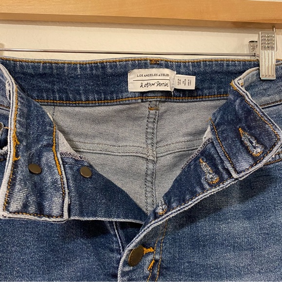 & Other Stories Los Angeles Atelier Blue Asymmetrical Hem Jean Shorts - Picture 5 of 12